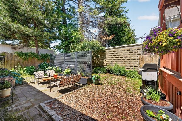 23 Irvington Rd 2, Somerville, MA 02144