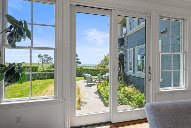 101 Spyglass Lane, Half Moon Bay, CA 94019