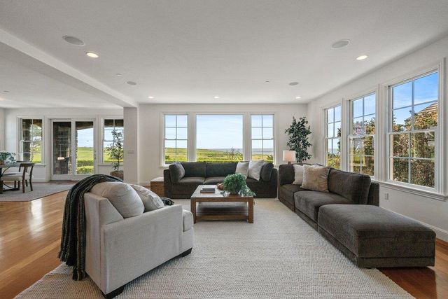 101 Spyglass Lane, Half Moon Bay, CA 94019