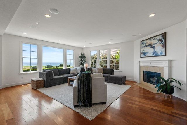 101 Spyglass Lane, Half Moon Bay, CA 94019