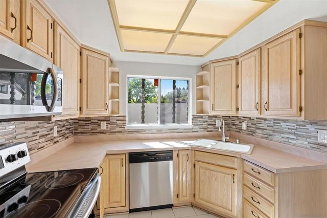 17091 Bernardo Center Dr B, San Diego, CA 92128