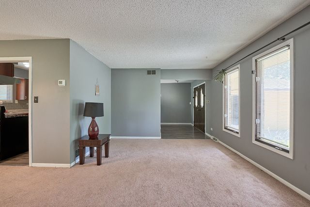 385 E 162nd Street, Harvey, IL 60426