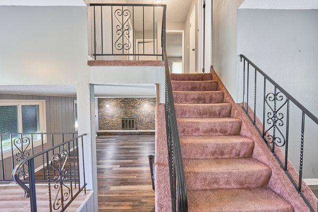 385 E 162nd Street, Harvey, IL 60426