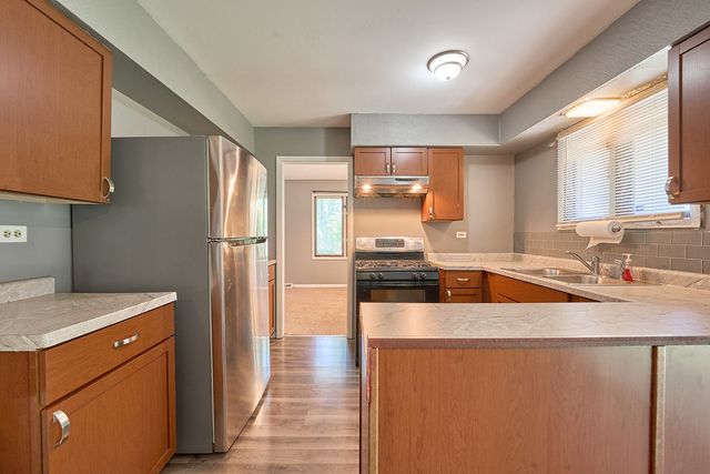 385 E 162nd Street, Harvey, IL 60426