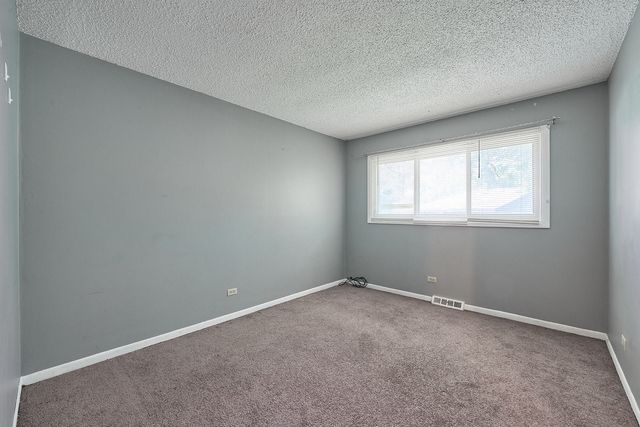385 E 162nd Street, Harvey, IL 60426