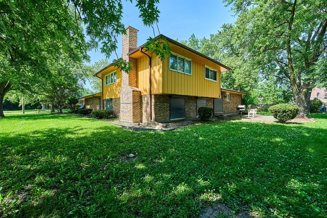 385 E 162nd Street, Harvey, IL 60426