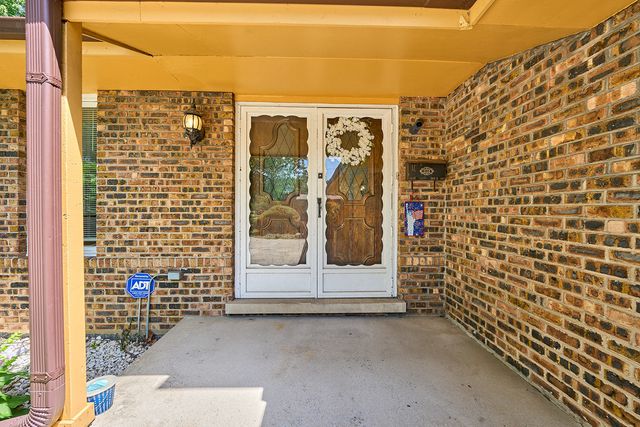 385 E 162nd Street, Harvey, IL 60426
