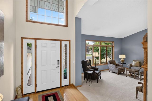1585 Monarch Street, Shakopee, MN 55379