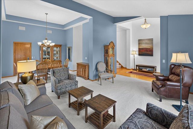 1585 Monarch Street, Shakopee, MN 55379