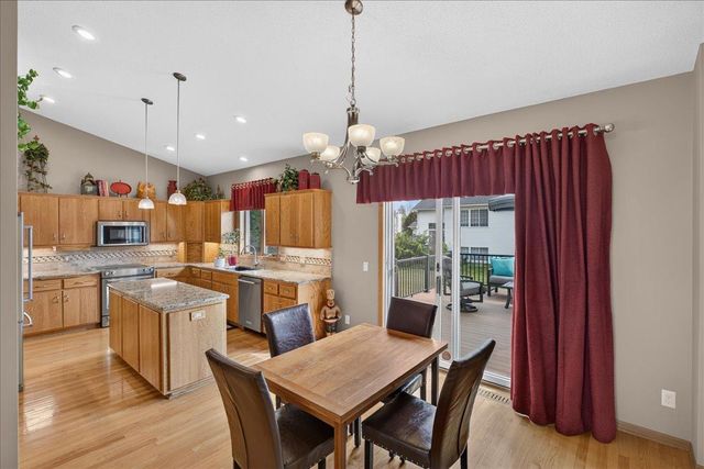 1585 Monarch Street, Shakopee, MN 55379