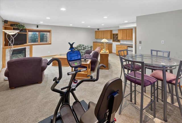 1585 Monarch Street, Shakopee, MN 55379