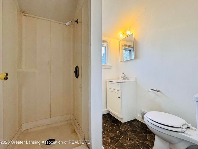 1621 S Cedar Street, Lansing, MI 48910