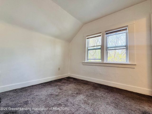1621 S Cedar Street, Lansing, MI 48910