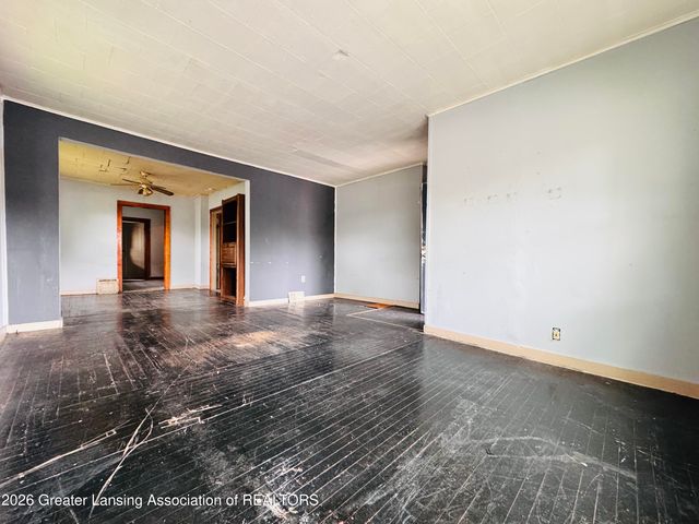 1621 S Cedar Street, Lansing, MI 48910