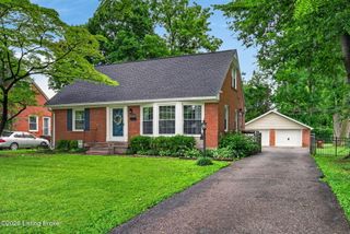 3745 Glenmeade Rd, Louisville, KY 40218