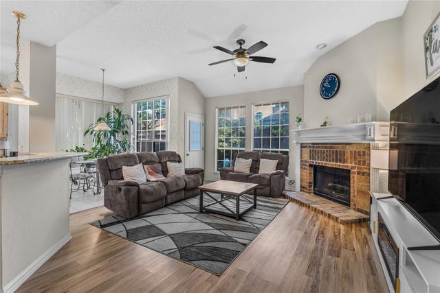 4105 Crest Ridge Drive, Irving, TX 75061