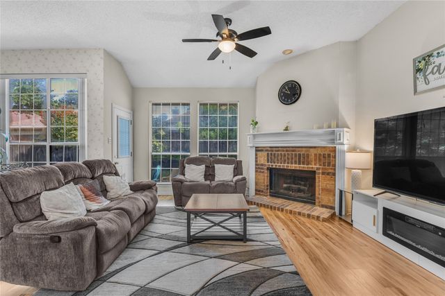 4105 Crest Ridge Drive, Irving, TX 75061
