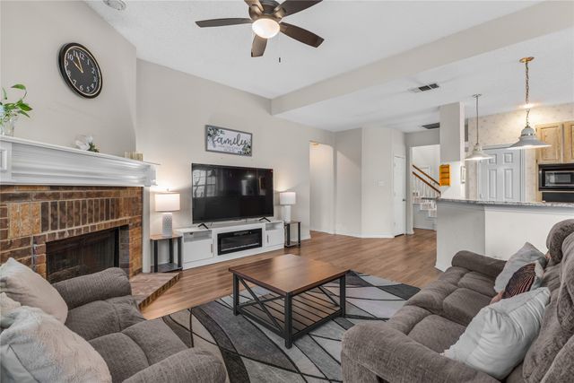 4105 Crest Ridge Drive, Irving, TX 75061