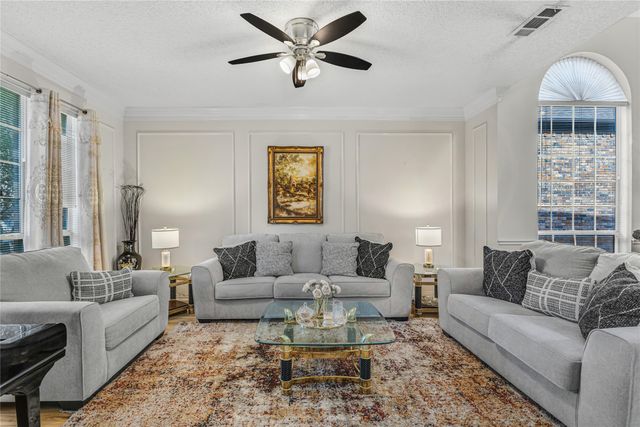 4105 Crest Ridge Drive, Irving, TX 75061