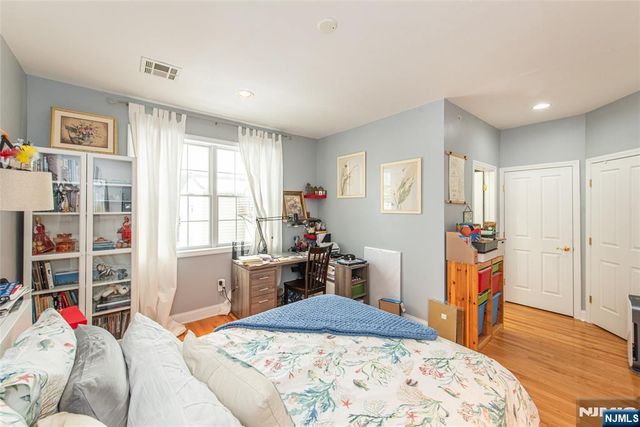 604 Avenue A 104, Bayonne, NJ 07002