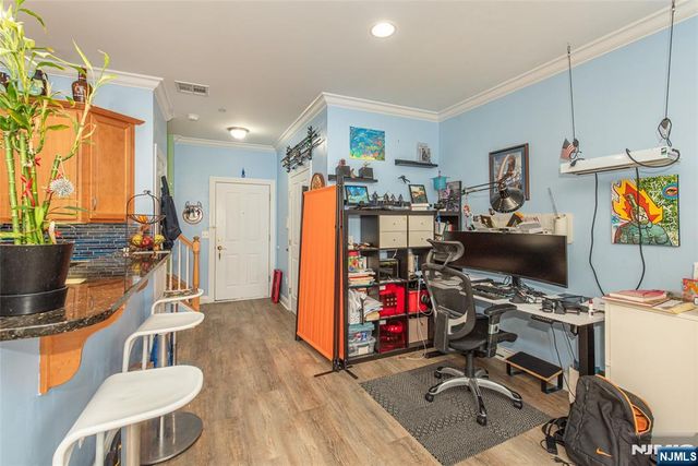 604 Avenue A 104, Bayonne, NJ 07002