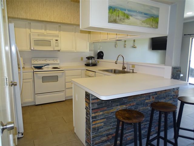 127 April Point Drive S, Conroe, TX 77356