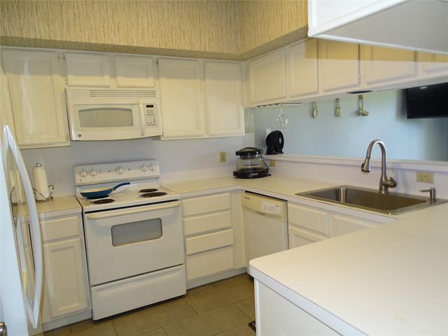 127 April Point Drive S, Conroe, TX 77356