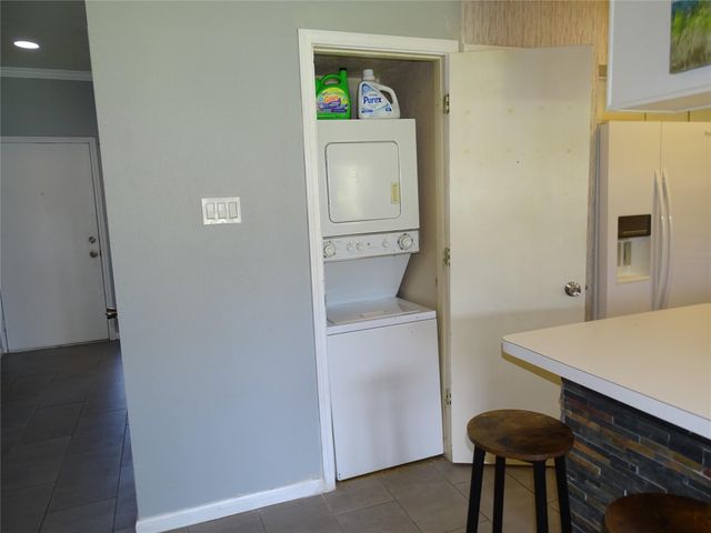 127 April Point Drive S, Conroe, TX 77356