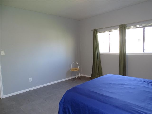 127 April Point Drive S, Conroe, TX 77356