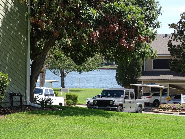 127 April Point Drive S, Conroe, TX 77356