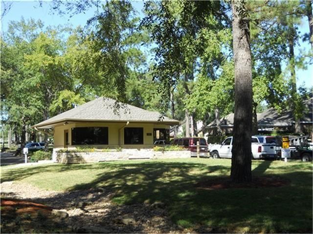 127 April Point Drive S, Conroe, TX 77356