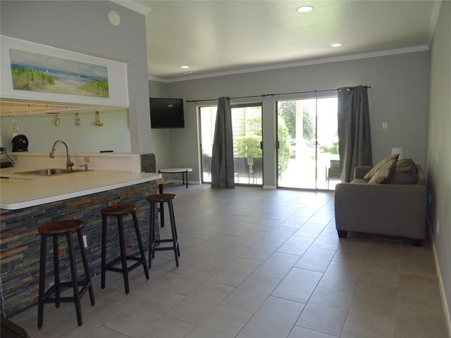 127 April Point Drive S, Conroe, TX 77356