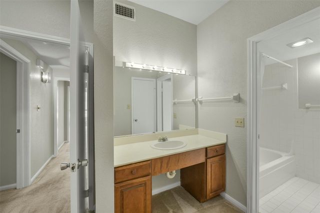 2400 N Braeswood Boulevard 213, Houston, TX 77030