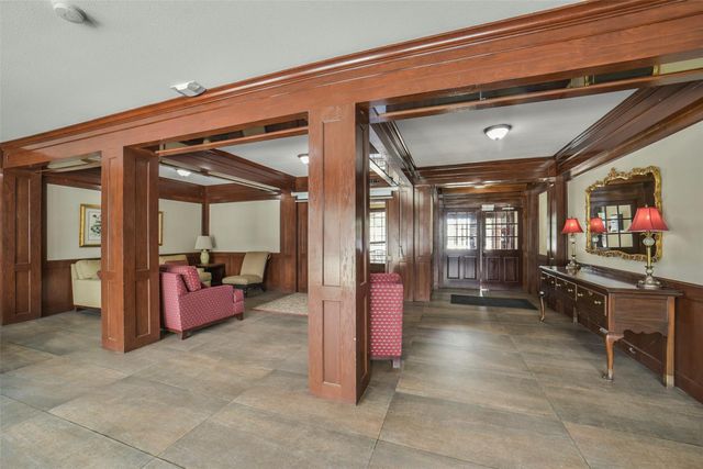 2400 N Braeswood Boulevard 213, Houston, TX 77030