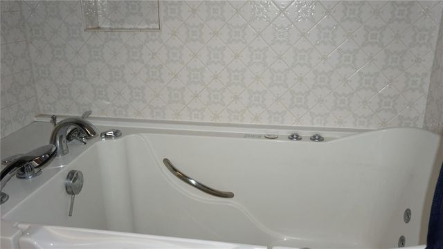 6001 WAYCROSS DRIVE, Spring Hill, FL 34606