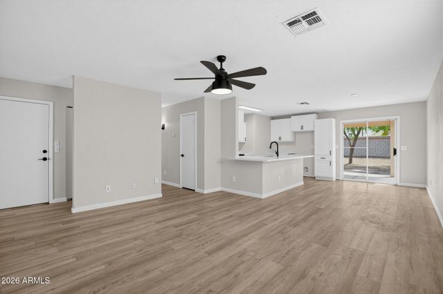 5711 N 73RD Drive, Glendale, AZ 85303