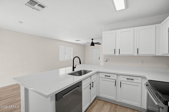 5711 N 73RD Drive, Glendale, AZ 85303