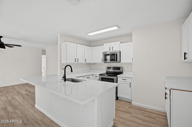 5711 N 73RD Drive, Glendale, AZ 85303
