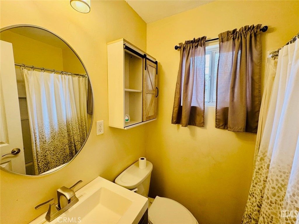 Image 12 of property listing at 4867 Morales, New Cuyama, CA 93254
