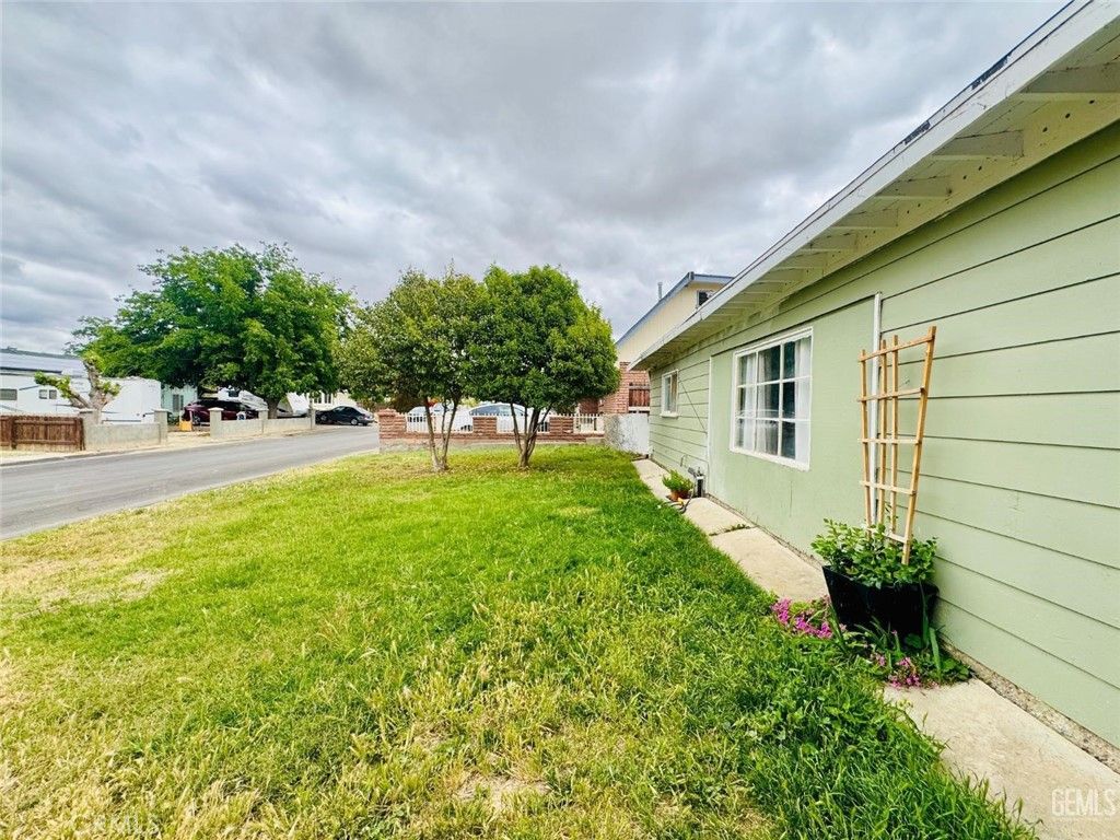 Image 14 of property listing at 4867 Morales, New Cuyama, CA 93254