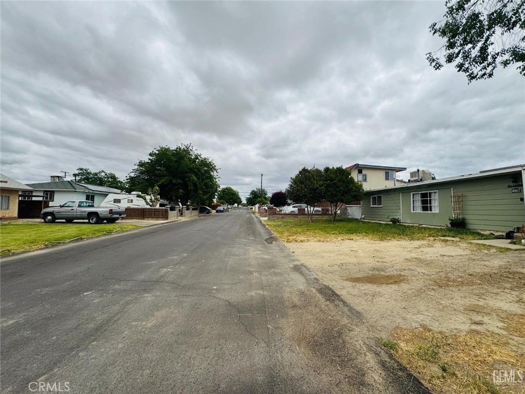 Image 3 of property listing at 4867 Morales, New Cuyama, CA 93254