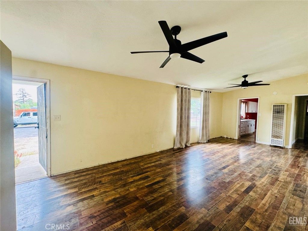 Image 6 of property listing at 4867 Morales, New Cuyama, CA 93254