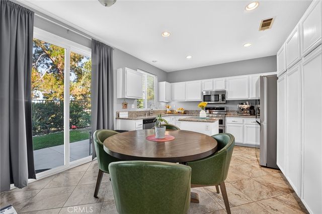11992 Greenbluff, Yucaipa, CA 92399