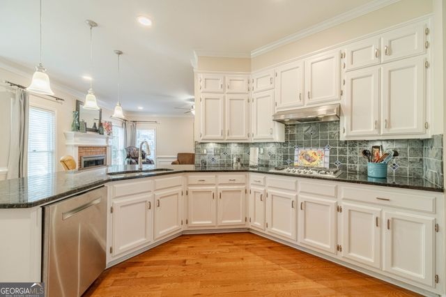 1534 Creek Mill Trace, Lawrenceville, GA 30044