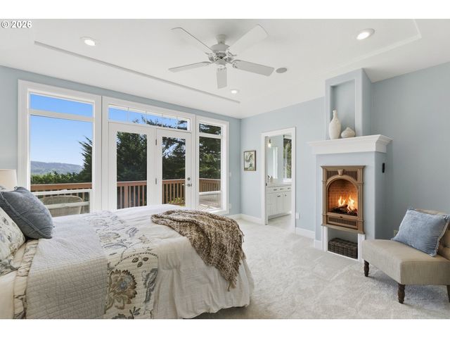 31013 Ne 69TH St, Camas, WA 98607