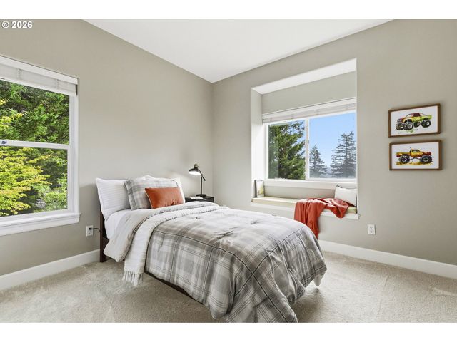 31013 Ne 69TH St, Camas, WA 98607