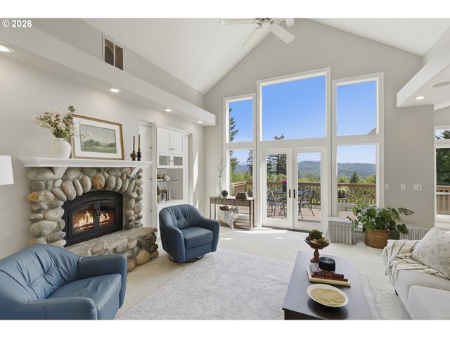 31013 Ne 69TH St, Camas, WA 98607
