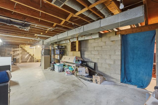 810 Virginia Avenue, La Porte, IN 46350