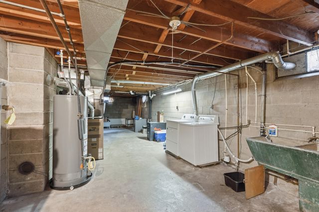 810 Virginia Avenue, La Porte, IN 46350