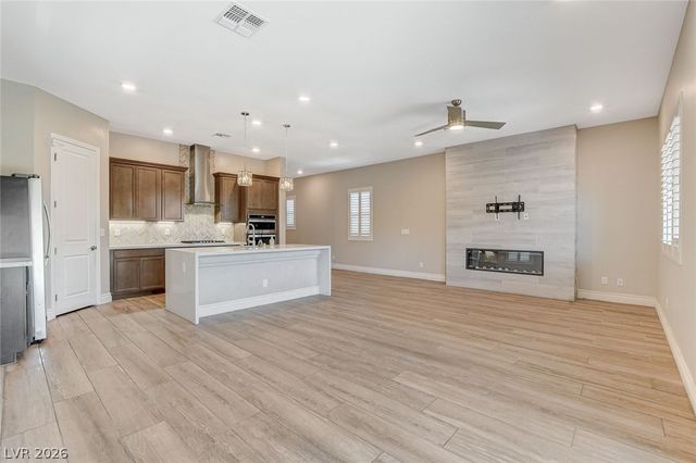 4124 Elegant Chateau Street, Las Vegas, NV 89135